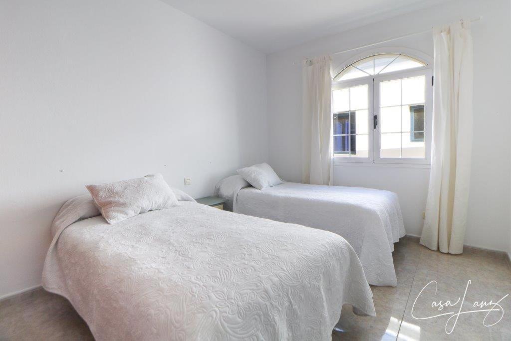 Cliff View Orzola Apartman Kültér fotó